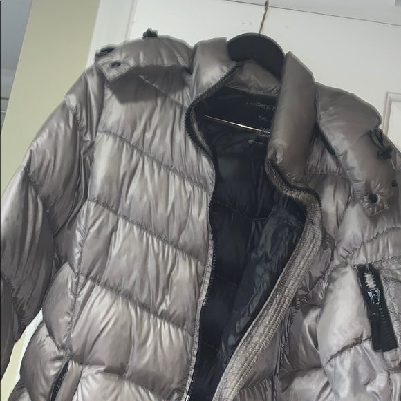 Andrew Marc down jacket - Picture 3 of 5